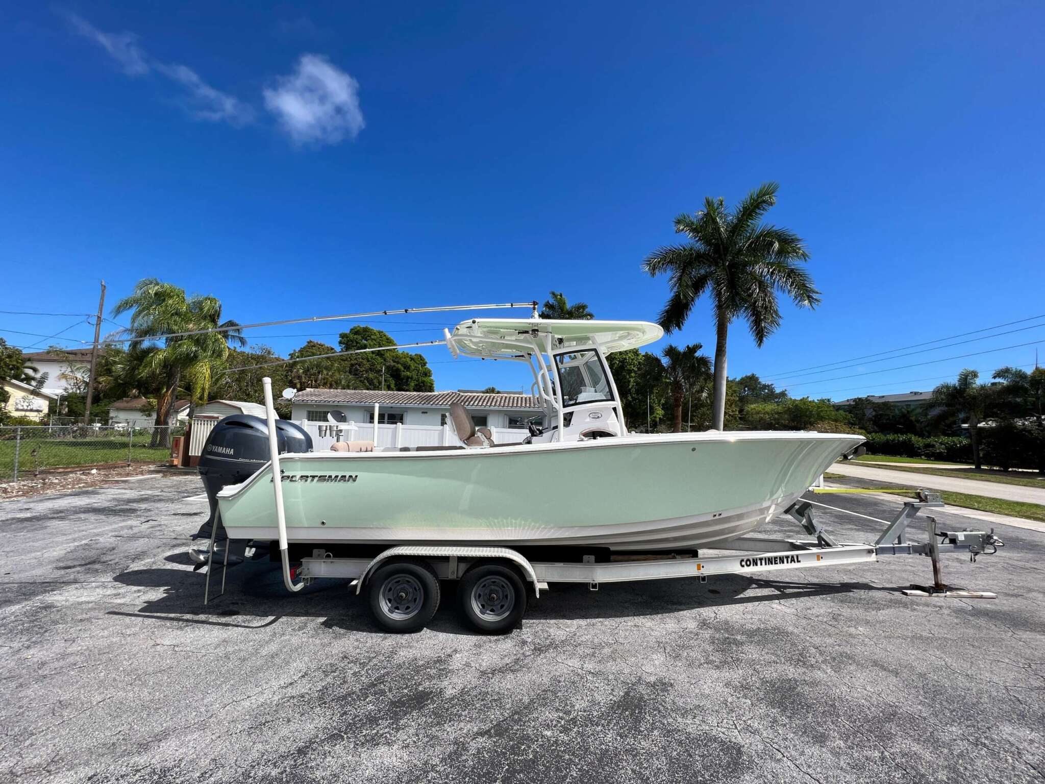 2020 - Sportsman - Heritage 251 Center Console