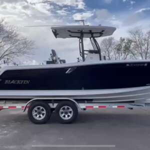 2021 - Blackfin - 252