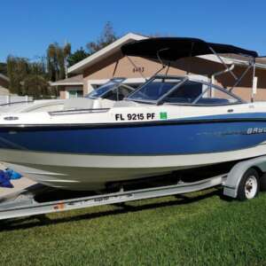 2011 - Bayliner - 235