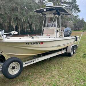 2003 - Scout - 240 Bay Scout