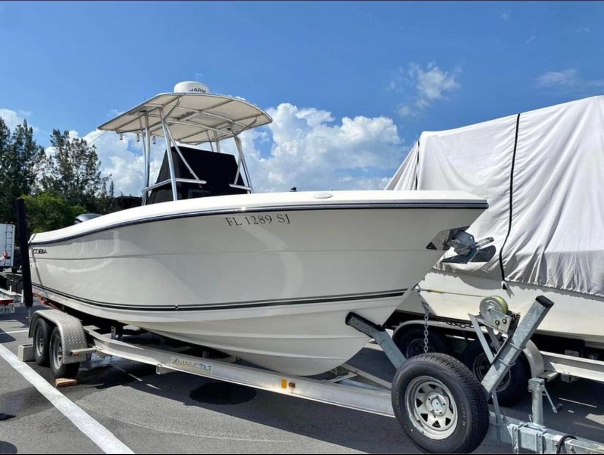 2013 - Cobia - 237 Center Console