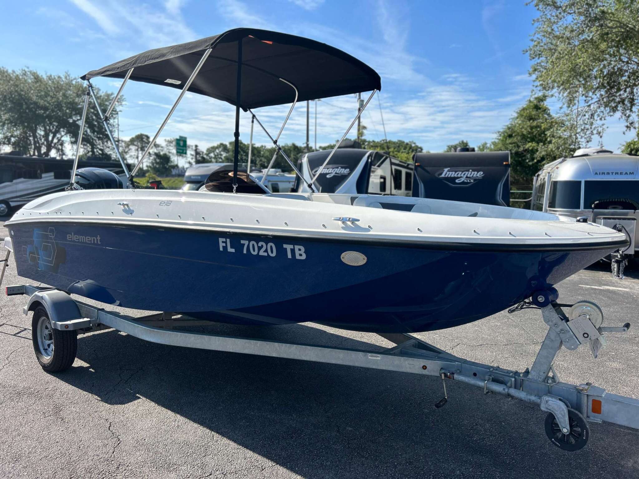 2022 - Bayliner - Element E18