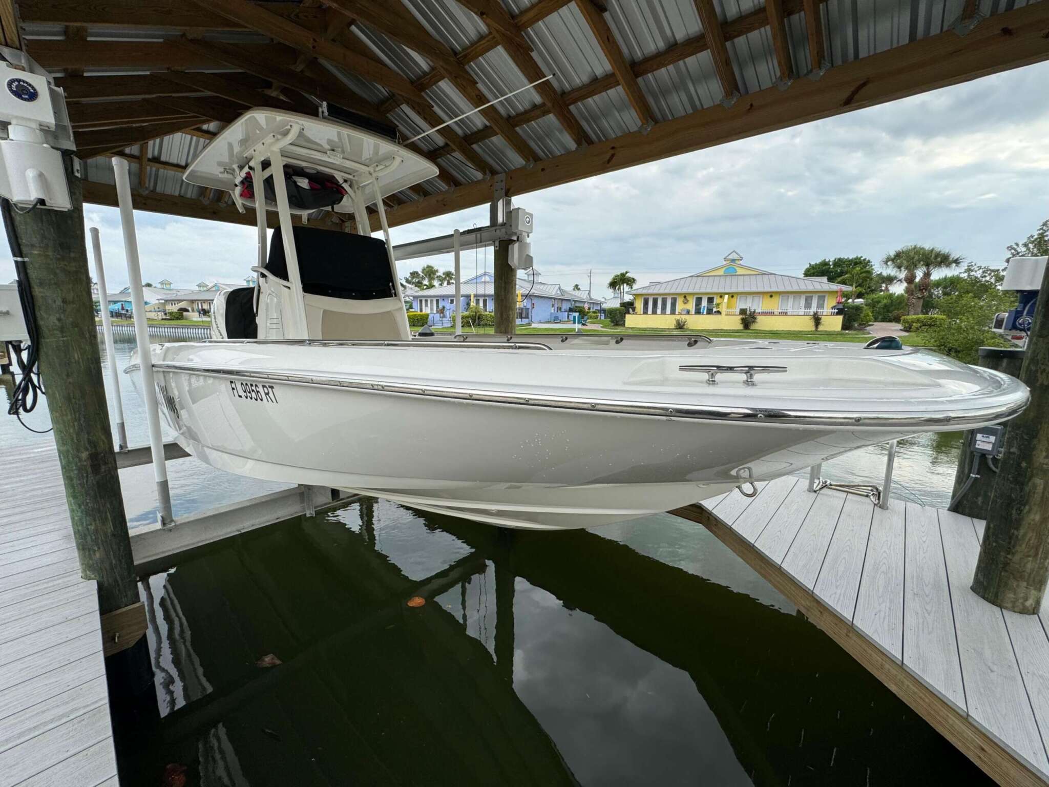 2018 - Boston Whaler - 240 Dauntless