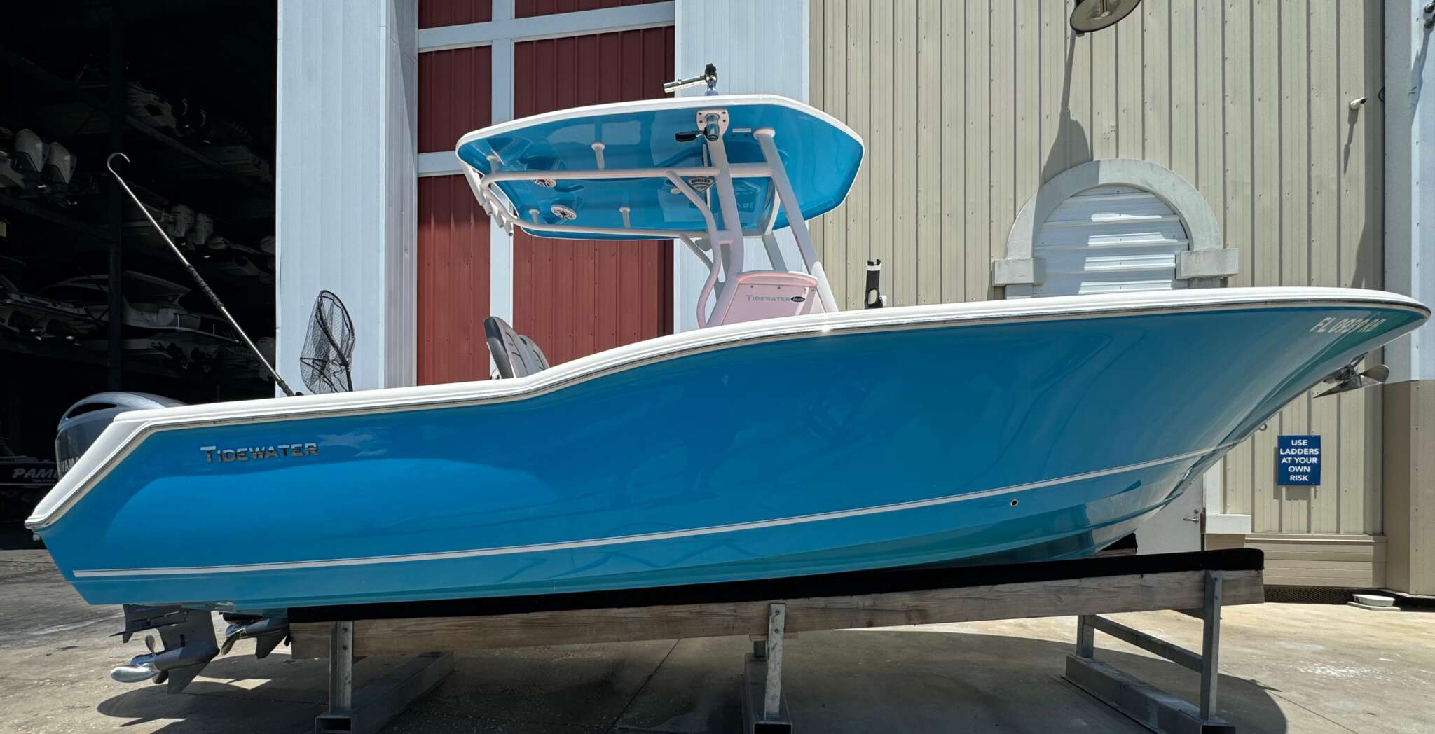 2016 - Tidewater - 252 CC Adventure