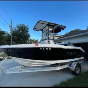 2019 - Robalo - R180 Center Console