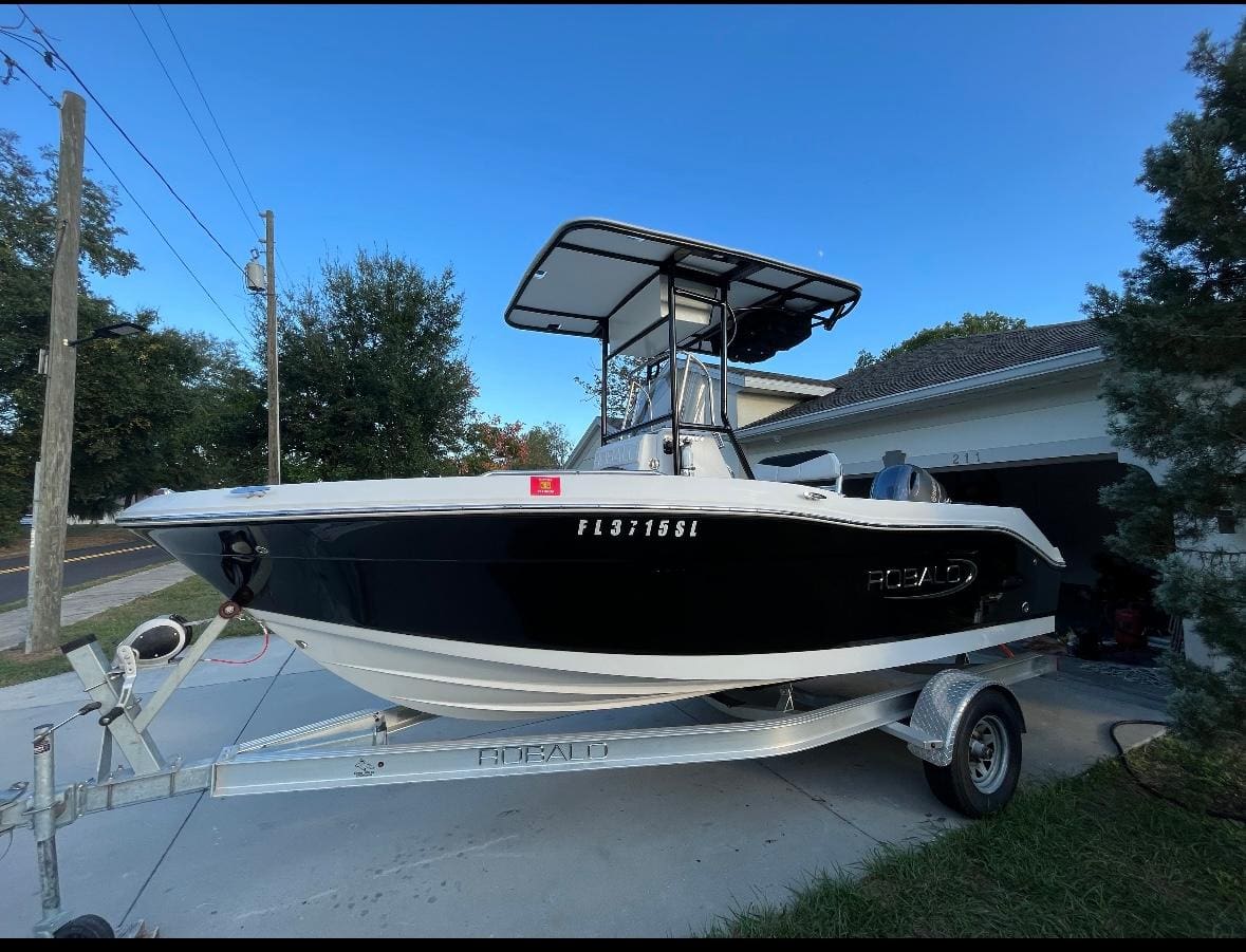 2019 - Robalo - R180 Center Console