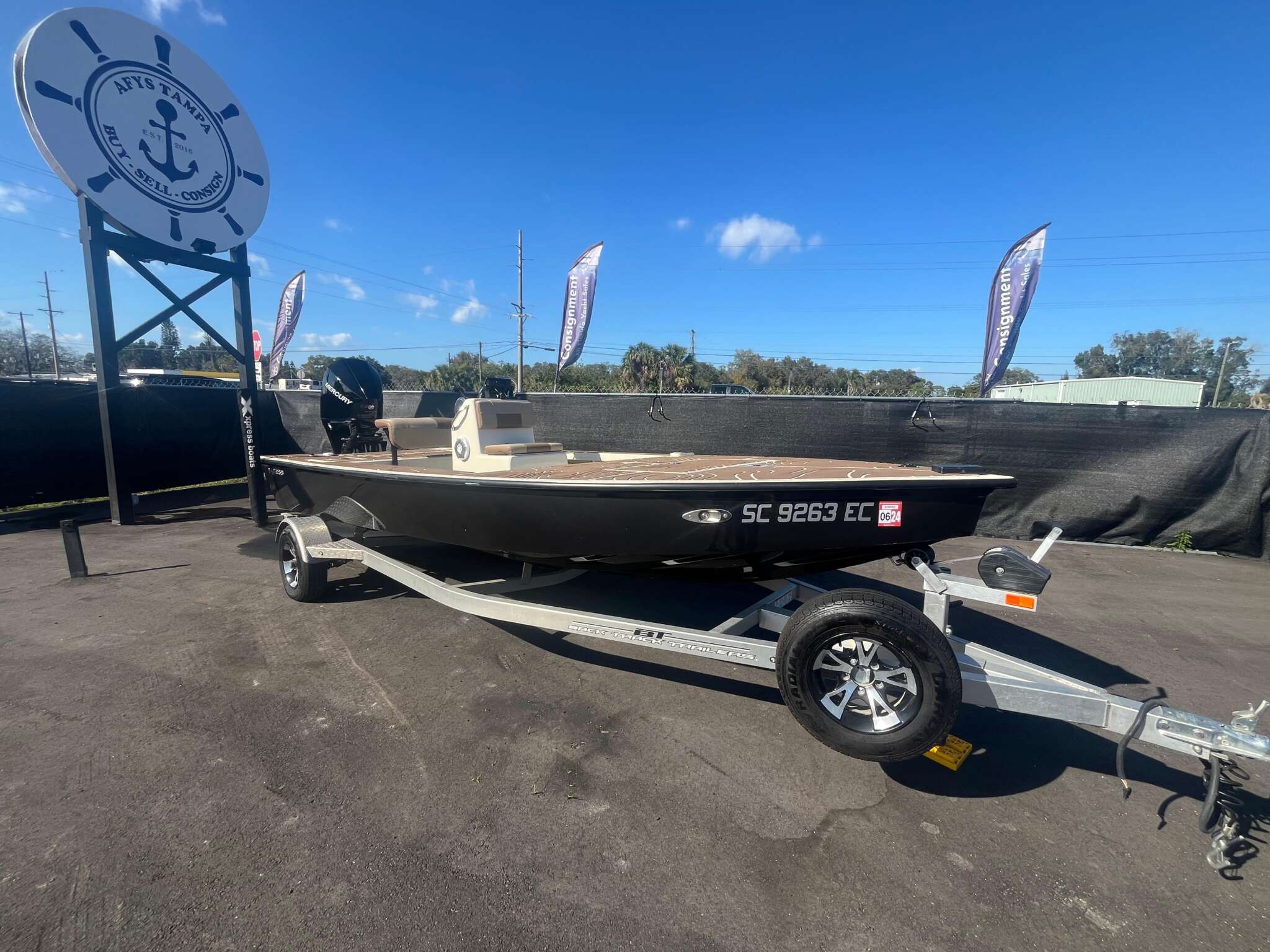 2022 - Xpress - Skiff 185