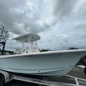2021 - Sea Hunt - Ultra 229